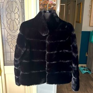 Michael Kors Faux Fur Black- Worn 1x 
Faux Fur Short Jacket Size XS